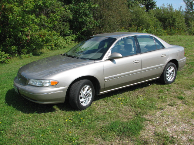 2001 Buick Century Custom Main Image