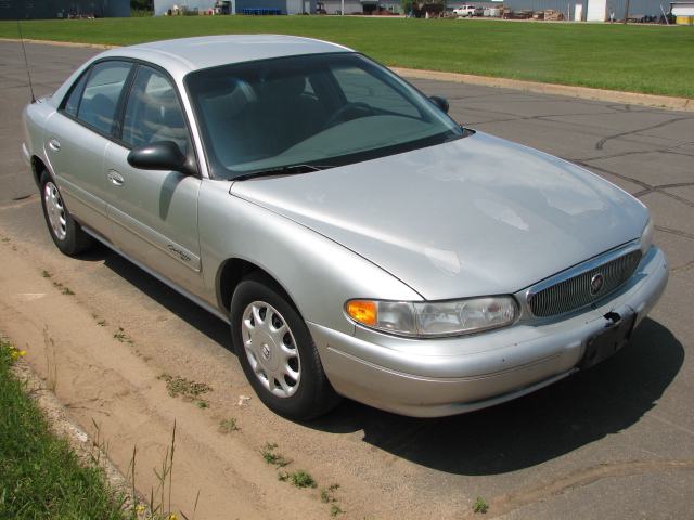 2002 Buick Century Custom Main Image