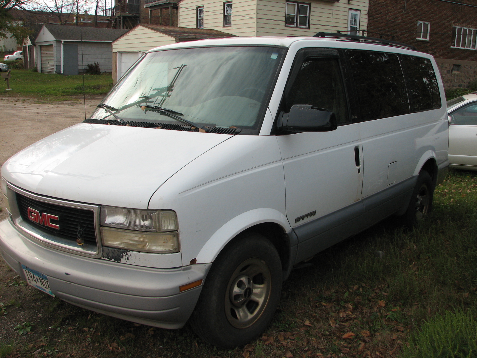 1999 GMC Safari SLE