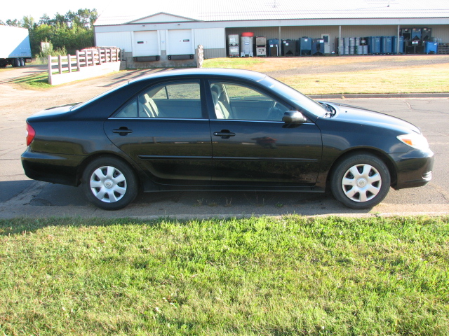 2003 Toyota Camry LE Main Image