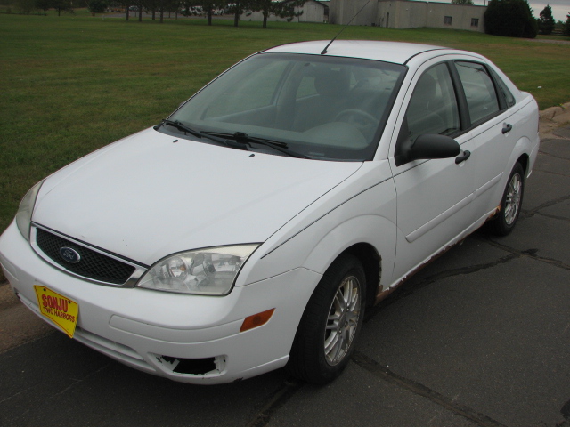 2005 Ford Focus ZX4 SE