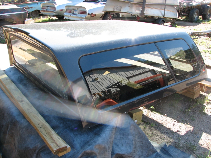 Leer XL100 Truck Topper